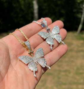 Collier pendentif en moissanite argentée en forme de croix papillon, serti de griffes, avec grande chaîne torsadée, style hip-hop, entièrement pavé de pierres - Product Image 3
