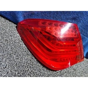 Soporte de Bombilla de Luz Trasera Izquierda para BMW Serie 7 2008-2012, Usado, OEM 7182197 - Product Image 2