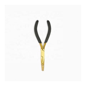 Pinza Profesional Multifuncional de Alta Calidad para Extensiones de Cabello, Diseño Negro y Dorado, 3 Orificios para Nano Beads, con Estuche de Cuero - Product Image 4