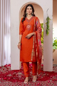 Conjunto de Kurti y Pantalón de Seda Viscosa Marina Premium con Bordado y Dupatta de Seda Chanderi con Estampado Digital, Ropa Étnica para Mujer, Calidad de Exportación - Product Image 1
