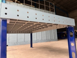 Table de soudage professionnelle en acier pratique pour la fabrication métallique, structure interne renforcée en acier perforé au Vietnam - Product Image 3