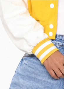 Veste universitaire pour femme, jaune et blanc, à blocs de couleur, manches longues, col rabattu, coupe courte, style printemps - Product Image 6