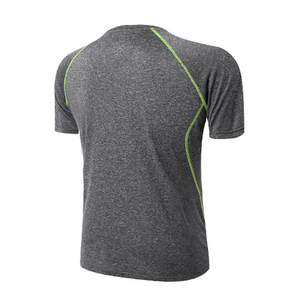 Camiseta de cuello redondo para hombre de alta calidad, hecha de una mezcla de algodón duradera para un confort superior y un rendimiento duradero. - Product Image 4