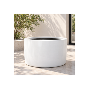 Pot de jardin en fibre de verre personnalisé avec un aspect pierre rustique et une finition naturelle, jardinière personnalisée pour les espaces extérieurs - Product Image 1