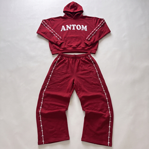 Ensemble de survêtement streetwear personnalisé avec impression filigrane, comprenant un sweat à capuche épais et un pantalon de survêtement unisexe oversize à jambes larges pour homme - Product Image 6