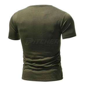 T-shirts élégants pour hommes, conçus pour un style de vie urbain, la gym et les activités de plein air, coupe confortable, en vente. - Product Image 2