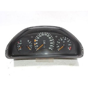 Tableaux de bord d'occasion certifiés OE de classe E (Cabrio/Coupé/T-modell) A2105407247 - Excellent état - Product Image 1