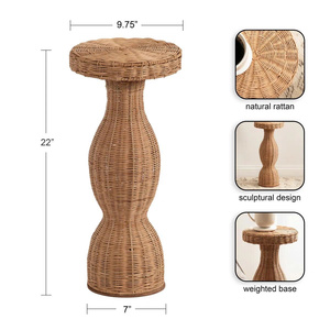 Table d'appoint en rotin au design sculptural unique et élégant, idéale pour votre salon - Product Image 5
