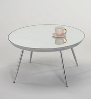 Table basse moderne de luxe en verre, finition chromée, structure en fer ardoise, design léger et facile à déplacer, mobilier de salon pour la maison