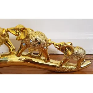 Escultura Metálica Hecha a Mano Inspirada en Aves, Chapada en Oro, ZAHID EXPORTS, Elegante Adorno Decorativo de Hierro para Hogares Modernos, Premium - Product Image 1