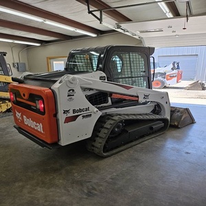 รถตักล้อยางขนาดเล็ก Bobcat T450 ที่เชื่อถือได้ ออกแบบมาเพื่อการเคลื่อนย้ายดิน การปรับระดับ และการจัดการวัสดุอย่างมีประสิทธิภาพ - Product Image 6