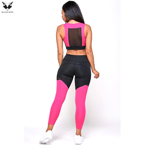 Conjunto deportivo de 2 piezas de primera calidad con bloques de color rosa y negro, top tipo sujetador y leggings, conjunto deportivo para mujer - Product Image 3