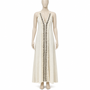 Vestido Maxi Boho Chic para Mujer, Color Crema, Cuello Halter, con Bordado Geométrico y Detalles de Flecos | Elegante Ropa de Playa sin Mangas para Verano - Product Image 1