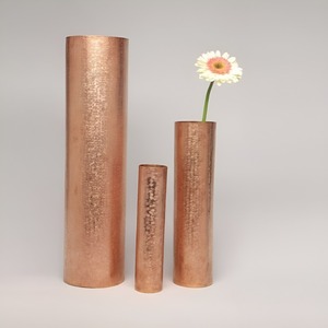 Jarrón Alto de Metal de Cobre de Último Diseño, Juego de 3 para Decoración de Bodas, Hogar y Hotel, Jarrón de Piso de Metal a Precio Económico - Product Image 2