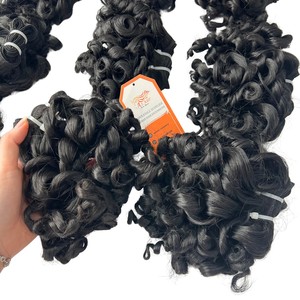 Venta al por mayor 50cm Raw Vietnamita Remy Virgin Hair Bundles Kinky Curly 100g Doble dibujado Cutícula Alineada Extensiones de cabello humano - Product Image 1