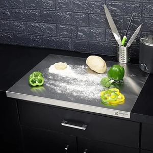 Planche à découper en acier inoxydable avec poignée, antidérapante, durable, compatible lave-vaisselle, pour la préparation des aliments, des légumes et de la viande en cuisine - Product Image 4