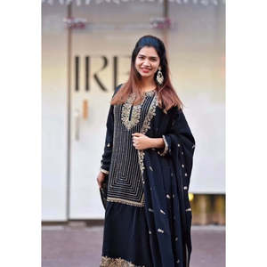 Conjunto de traje de fiesta para mujer de diseñador con hermosa parte superior e inferior de Dupatta - Product Image 2