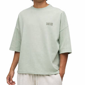 Camiseta de hombre de corte holgado contemporáneo de marca privada con logo bordado tono sobre tono, proveedor de fabricación a granel de ropa urbana - Product Image 1