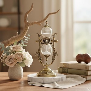 Minuteur à sable de style luxueux en laiton et verre finition or, idéal pour la décoration intérieure et les cadeaux, vente en gros depuis l'Inde - Product Image 4