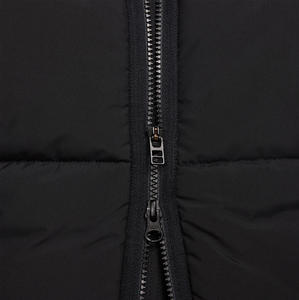 Gilet matelassé d'hiver unisexe vintage OEM ODM sans manches avec logo frontal et fermeture éclair, spécialiste des gilets de taille européenne - Product Image 6