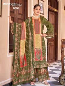 Última Colección de Crepé de Seda con Estampado Digital y Trabajo de Espejo, Mangas Campana, Conjunto Plazzo-Kurta-Dupatta Listo para Usar a Precio de Mayoreo - Product Image 3