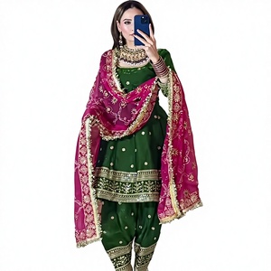 FATEMA FASHION NF-1138 Dernière Collection de Salwar Kameez en Faux Georgette Lourd pour Femmes, Idéal pour Mariages et Soirées, Vente en Gros Gujarat - Product Image 1