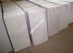 Paneles de Piedra de Mármol Makrana Kumari Blanco Suave con Vetas Lineales para Pisos de Pasillos, Paredes Decorativas, Uso en Encimeras de Baño - Product Image 6