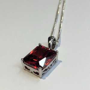 Collier rectangulaire en grenat Mia, argent sterling, pierre de naissance de janvier, pendentif en grenat, cadeau d'anniversaire pour femme - Product Image 6