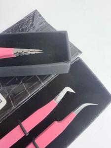 Ensemble de pinces à cils anti-magnétiques en acier inoxydable de qualité supérieure, roses, droites et courbées, pour extensions de cils volume, avec découpe chat mignonne personnalisée - Product Image 6
