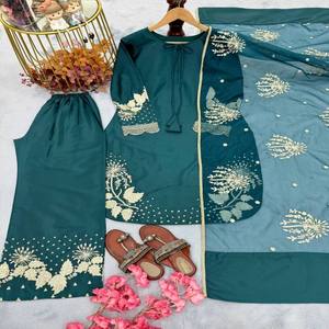 VASTRA COTTAGE Ensemble élégant pour femme avec haut entièrement brodé de sequins, pantalon palazzo et dupatta en organza doux brodé - Product Image 3