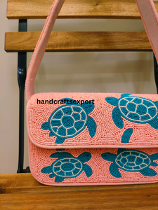 Sac à bandoulière perlé fait main, durable et léger, pour tortue de mer |   Sac à rabat tendance pour femme |   Perles de rocaille artisanales - Product Image 3