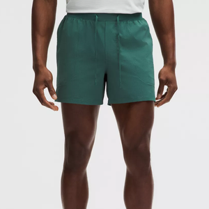 กางเกงขาสั้นออกกำลังกายผู้ชาย 4 นิ้ว มีกระเป๋า สะท้อนแสงด้านหน้า ผ้าฝ้าย 100% ใส่สบาย ยืดหยุ่น ไร้ตะเข็บ เหมาะสำหรับวิ่งและกิจกรรมกลางแจ้ง - Product Image 2