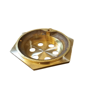 Bride en laiton de qualité industrielle 1,25 pouce BSP robuste avec 6 trous pour montage d'éléments chauffants électriques de 8,5 mm - Product Image 2