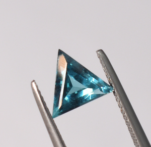 Topacio azul de laboratorio Lab London, corte trillón, 14 mm, piedra suelta, topacio triangular, piedra piramidal creada en laboratorio - Product Image 6