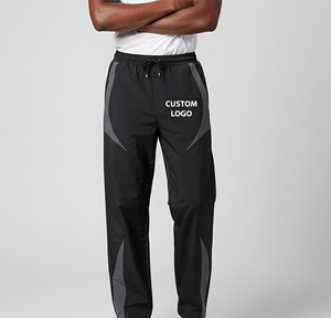 Pantalones Deportivos Casuales para Hombre, Negros, de Secado Rápido, con Paneles Grises, Cintura Elástica con Cordón, Material Ligero de Poliéster - Product Image 4