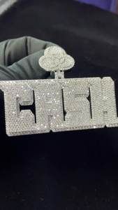 จี้เงินแท้ 925 ประดับเพชรโมอิสซาไนต์ สไตล์ฮิปฮอป ดีไซน์ตัวอักษรแบบกำหนดเอง พร้อมตัวล็อกแบบกำหนดเอง และจี้ตัวอักษรย่อส่วนตัว - Product Image 4