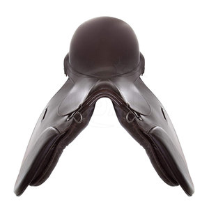 Selle d'endurance en cuir anglaise avec finition lisse, sangles durables et soutien confortable pour les cavaliers - Product Image 3