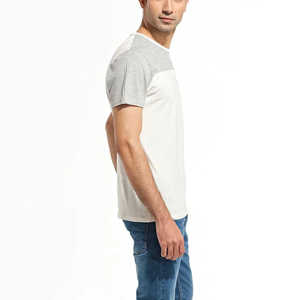 T-shirt pour homme à manches courtes personnalisé de haute qualité, en lin confortable, idéal pour les tenues décontractées et les soirées. - Product Image 4