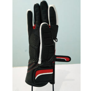 ถุงมือขี่มอเตอร์ไซค์คุณภาพสูง ได้รับการรับรองมาตรฐาน CE ผลิตจากหนังวัวแท้ ทนทาน กันลื่น พร้อมป้องกันข้อนิ้ว (สีดำ/ขาว/แดง) - Product Image 3