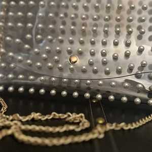 Bolso de mano de perlas para mujer, bandolera de lujo para fiesta, con cadena, a la moda, proveedor mayorista personalizado - Product Image 4