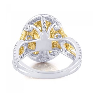 Anillo de Compromiso con Diamante Amarillo Ovalado de Diseño Moderno, Certificado por IGI, Oro de 14k, Doble Halo, Diseño Dividido, Diamante Cultivado en Laboratorio VVS+ - Product Image 3