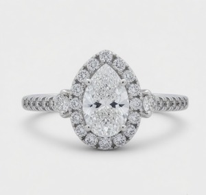 Anillo de Compromiso de Oro Blanco de 14K con Halo Ovalado de Lujo y Tres Diamantes en Forma de Pera |   Diamante Cultivado en Laboratorio con Certificación IGI |   Venta al por Mayor - Product Image 1