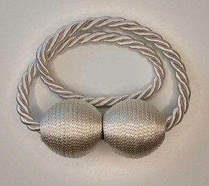 Curtain <b>Tieback</b> - Product Image 1