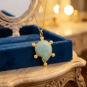 Pendentif Coquillage Sculpté en Laiton Plaqué Or Massif Orthodoxe Anti-ternissement, avec Pierres Précieuses Naturelles Labradorite et Amazonite, Style Vintage pour Anniversaire - Product Image 4
