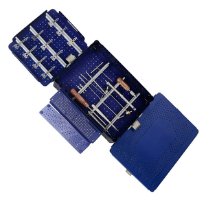 Juego de Instrumentos Ortopédicos SURGINEXA de Alta Calidad, Nuevos, para Radio Distal de 2.4mm, con Caja de Aluminio, Tornillos y Placas - Product Image 1