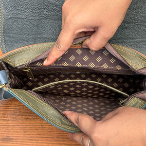 Sac à bandoulière à sangle amovible en cuir recyclé coloré imprimé animal fait à la main pour les grands sacs cartables à motifs uniques pour femmes - Product Image 6