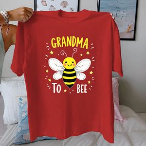 เสื้อยืดผ้าฝ้ายแท้สำหรับผู้หญิงลาย Grandma TO Bee ใส่สบาย - Product Image 2