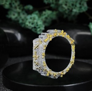 Montre Ice Legion GA2100 Custom Mod avec boîtier entièrement serti de pierres, plateforme de conversion CasiOak en acier premium, montre G-Shock. - Product Image 3