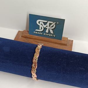 Nuevo Brazalete Tradicional de Cobre, Hecho a Mano, con Cadena Trenzada, Ligero - Product Image 4