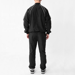 ชุดวอร์มกันลมสำหรับผู้ชาย เสื้อแจ็คเก็ตและกางเกงกีฬาน้ำหนักเบา รับทำโลโก้ตามสั่ง OEM ODM เสื้อผ้ากีฬาแนวสตรีท - Product Image 3